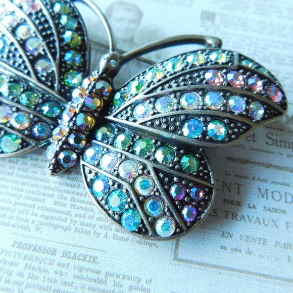 ⭐ KIRKS FOLLY crystal butterfly brooch - Picture 2 of 5